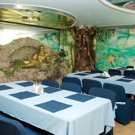 לבוב Galitsiya Hotel מראה חיצוני תמונה